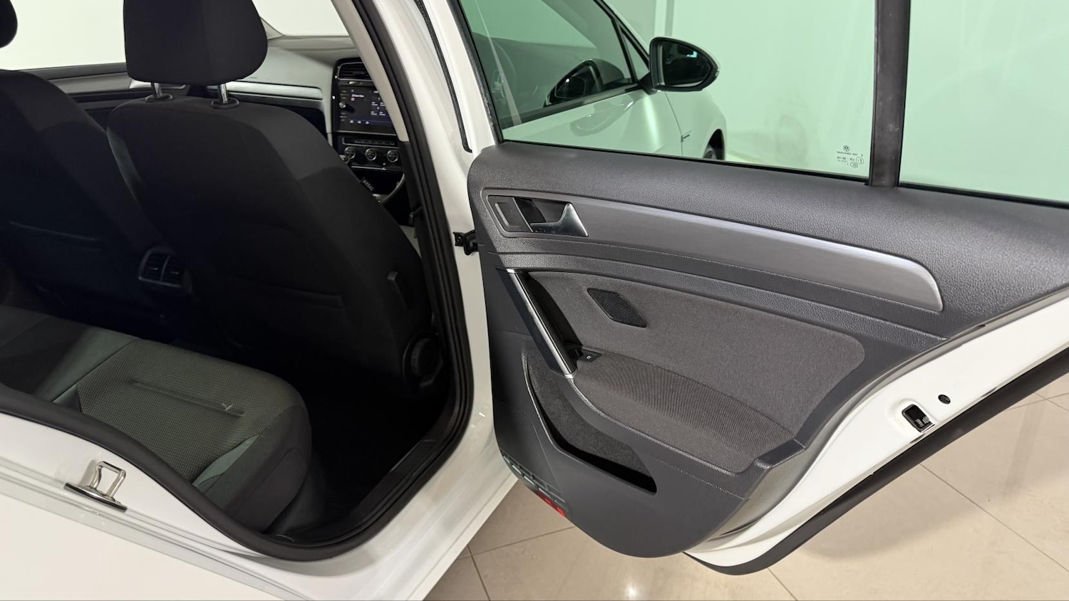 Used Volkswagen Golf 2020 for sale - 77584963: Photo 12