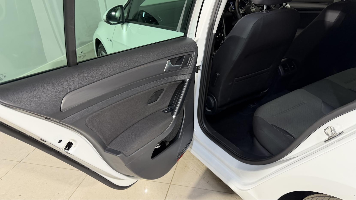 Used Volkswagen Golf 2020 for sale - 77584963: Photo 21