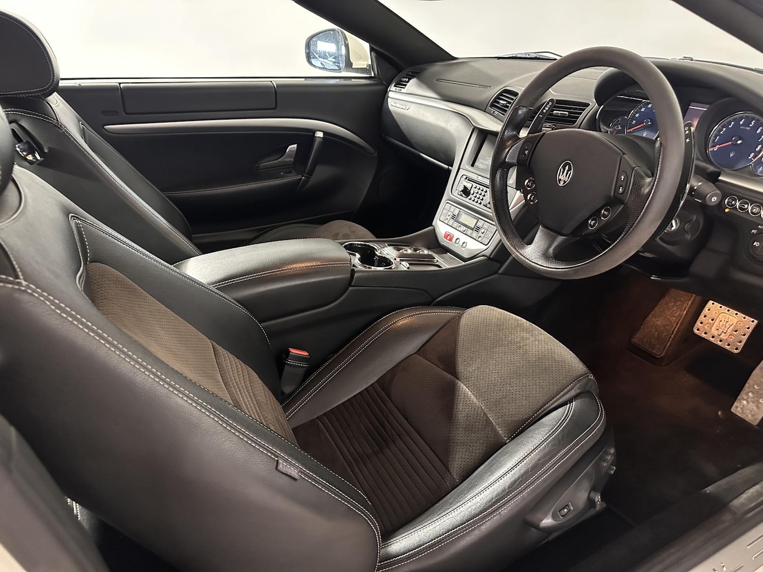 Used Maserati Granturismo 2012 for sale - 77403600: Photo 27