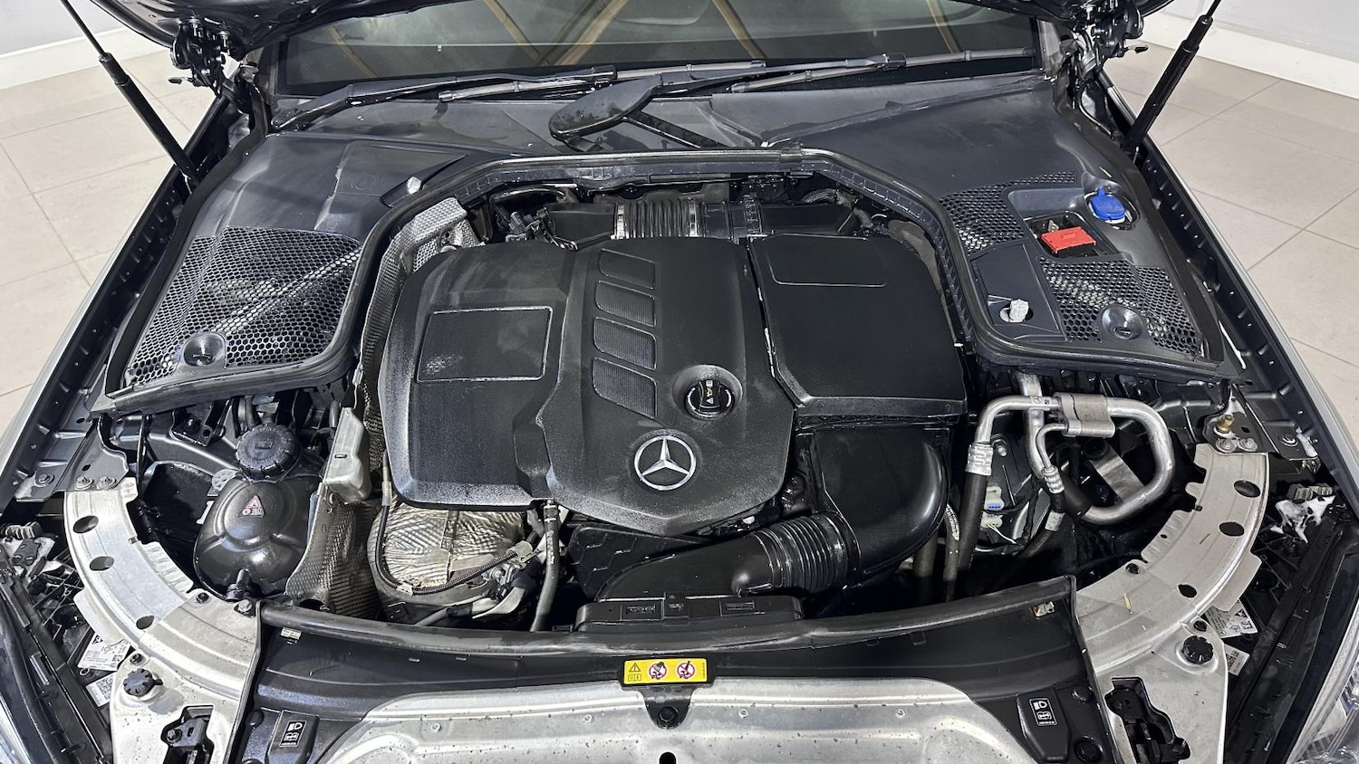 Used Mercedes-Benz C Class 2020 for sale - 77114363: Photo 33