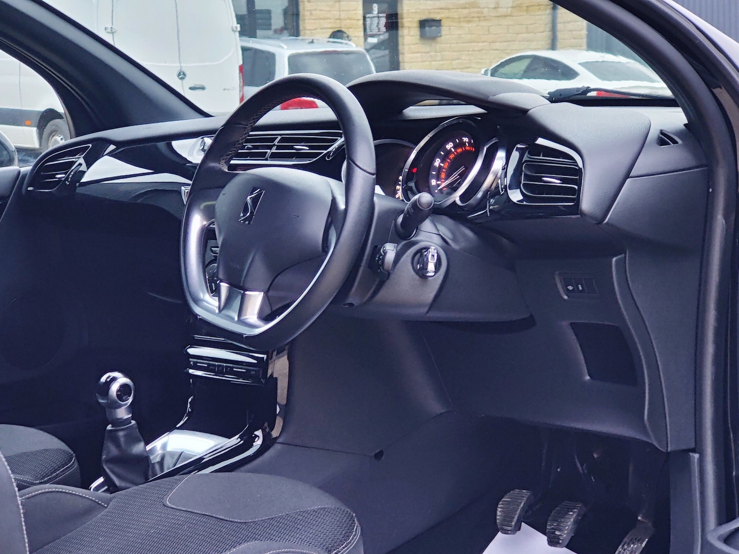 Used DS Automobiles DS 3 2017 for sale - 76331201: Photo 16