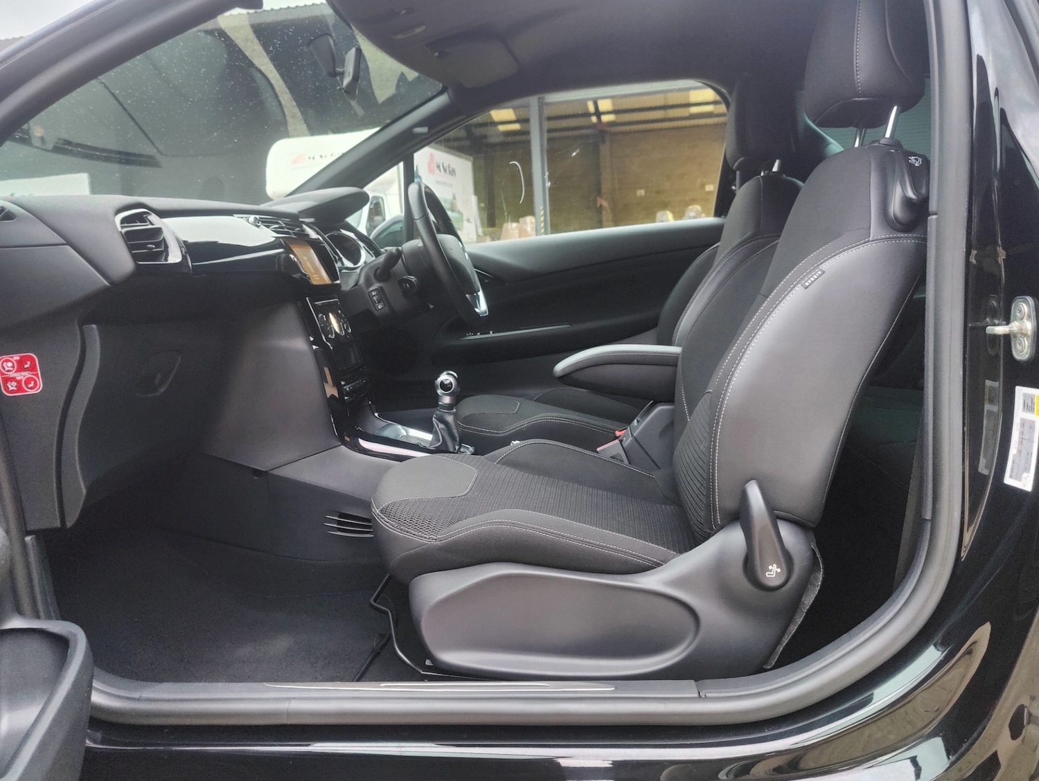 Used DS Automobiles DS 3 2017 for sale - 76331201: Photo 28