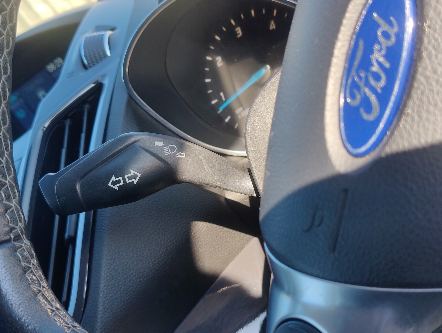 Used Ford Kuga 2014 for sale - 76846109: Photo 30