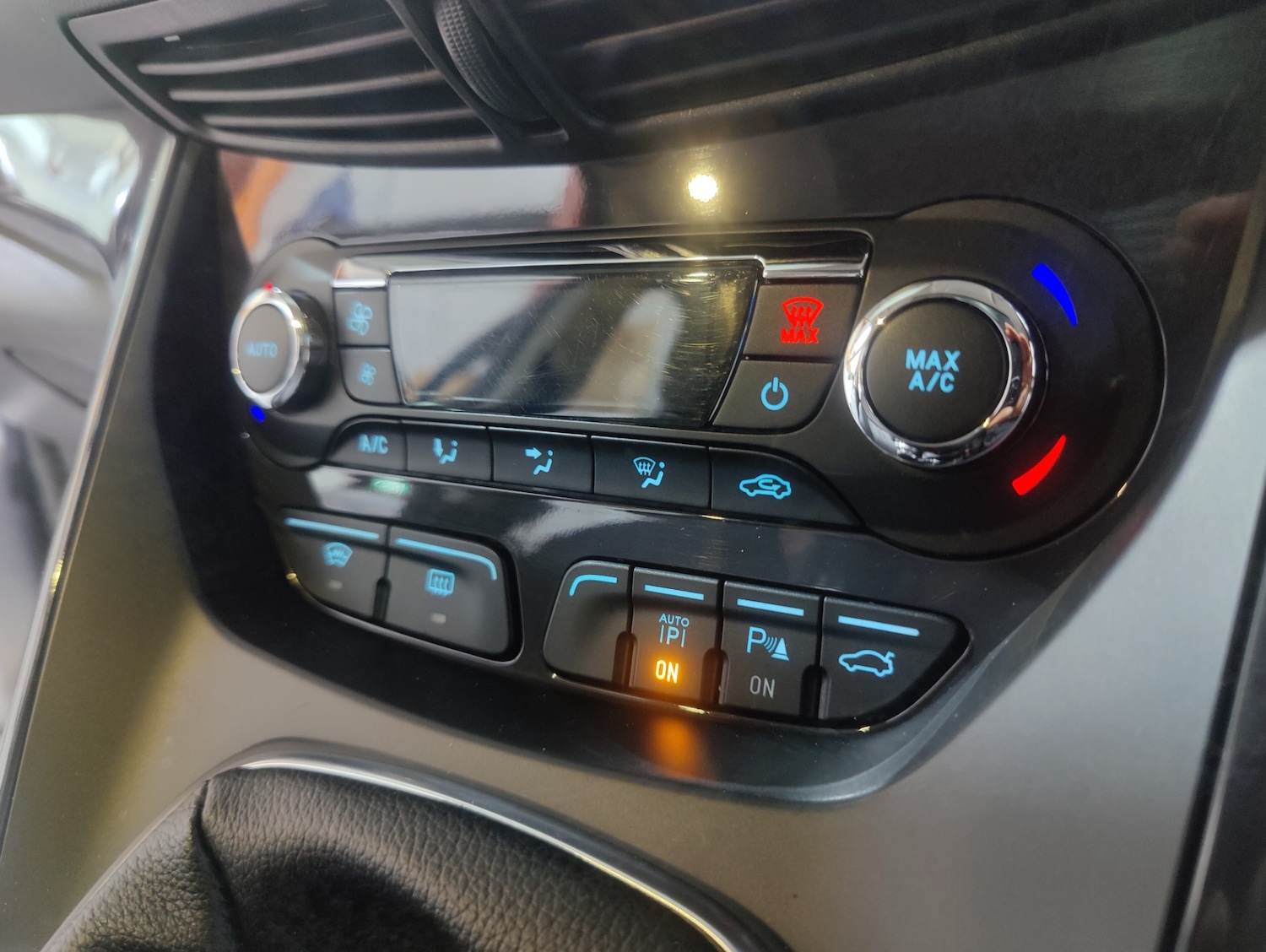 Used Ford Kuga 2014 for sale - 76846109: Photo 61