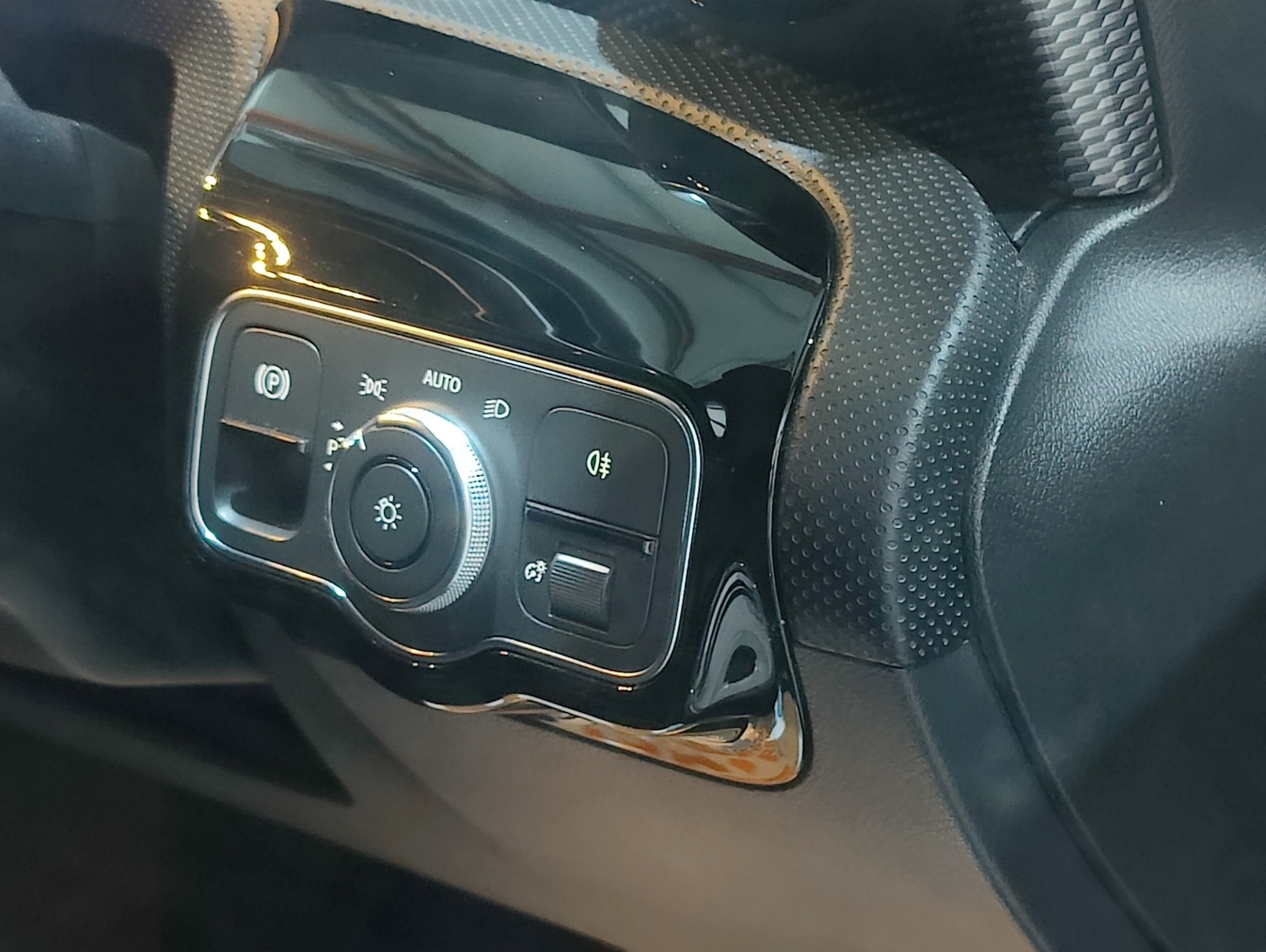 Used Mercedes-Benz A-Class 2018 for sale - 77060551: Photo 38