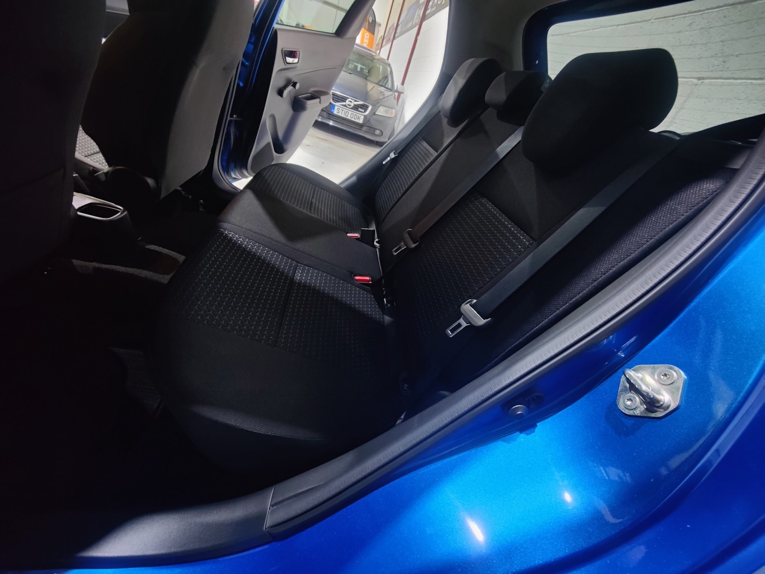 Used Suzuki Swift 2021 for sale - 76190116: Photo 6