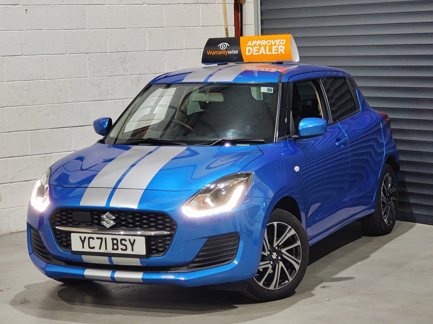 Used Suzuki Swift 2021 for sale - 76190116: Photo 76