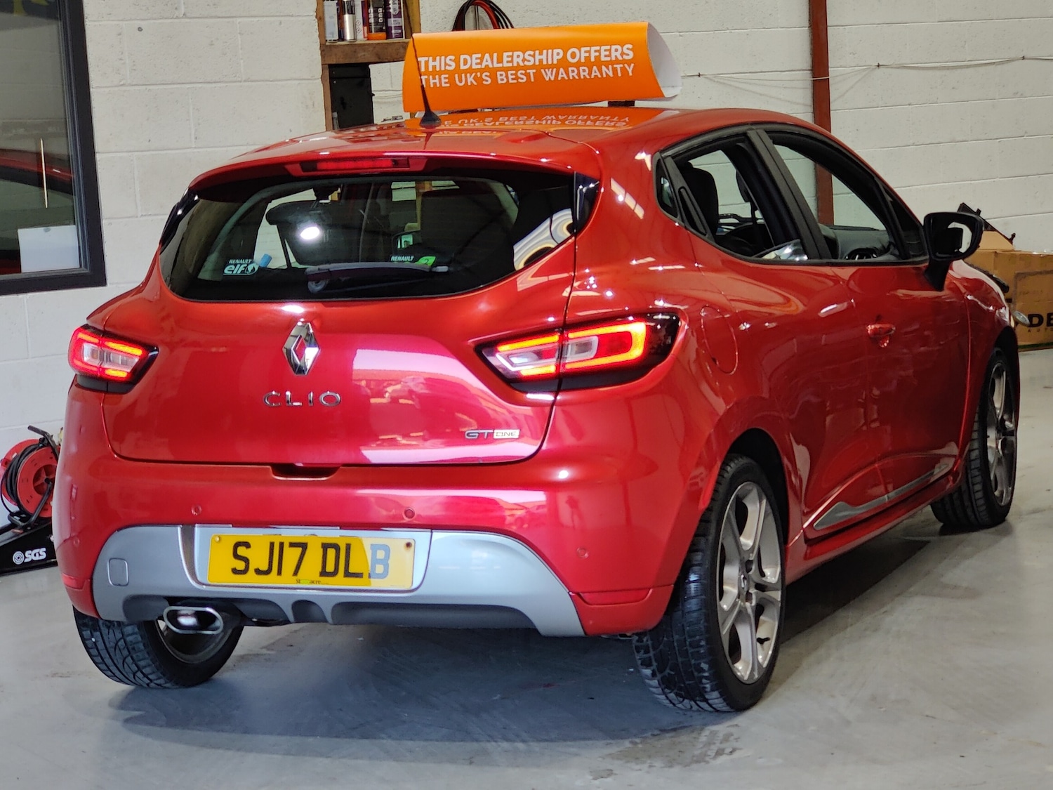 Used Renault Clio 2017 for sale - 77077631: Photo 40