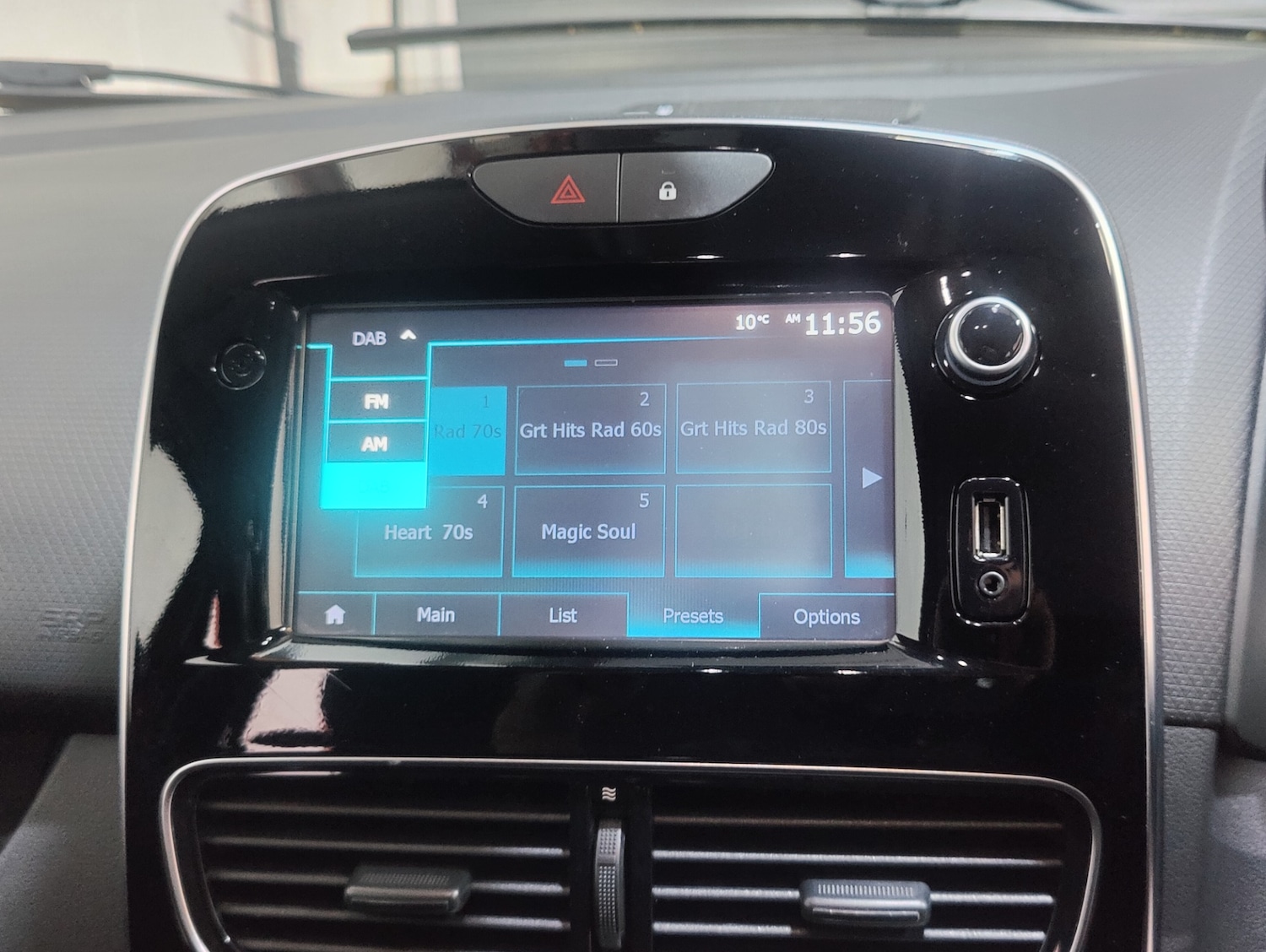 Used Renault Clio 2017 for sale - 77077631: Photo 48