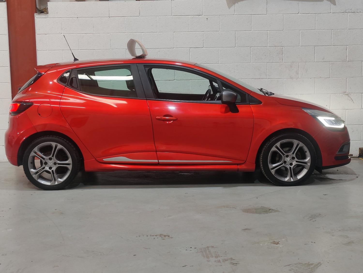 Used Renault Clio 2017 for sale - 77077631: Photo 61