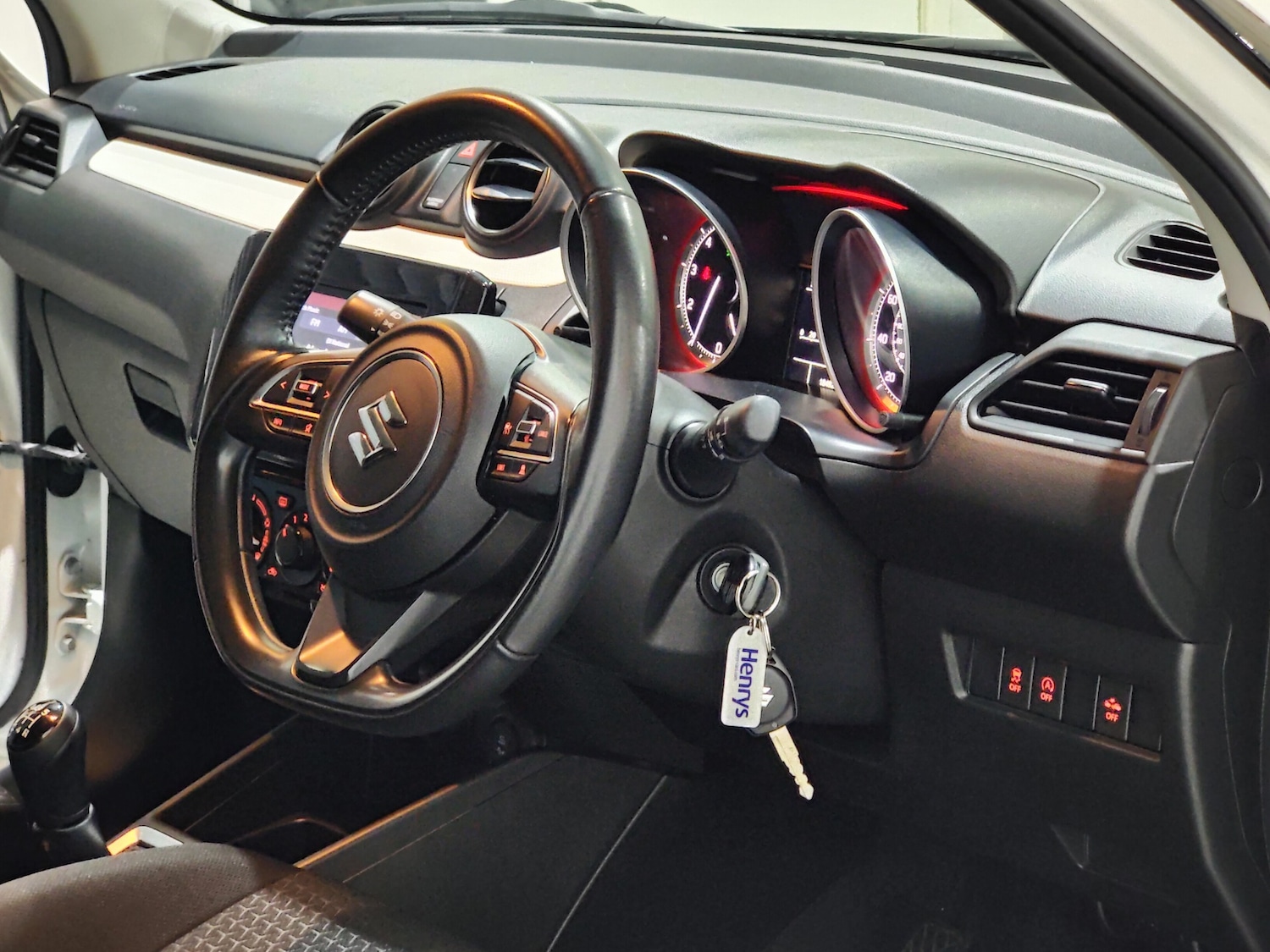 Used Suzuki Swift 2022 for sale - 76202057: Photo 17