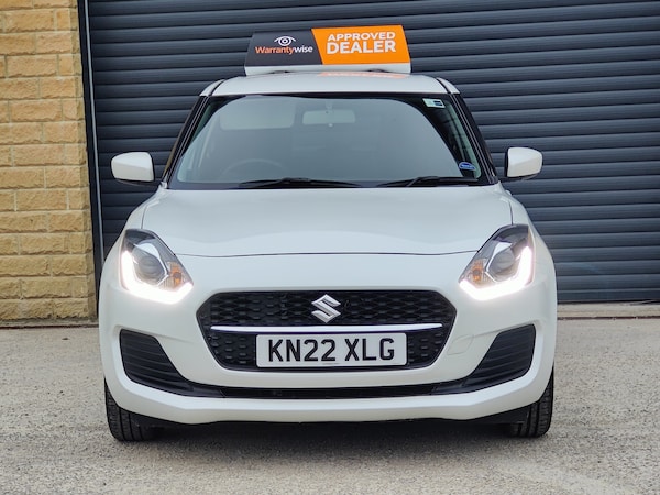Used Suzuki Swift 2022 for sale - 76202057: Photo 2