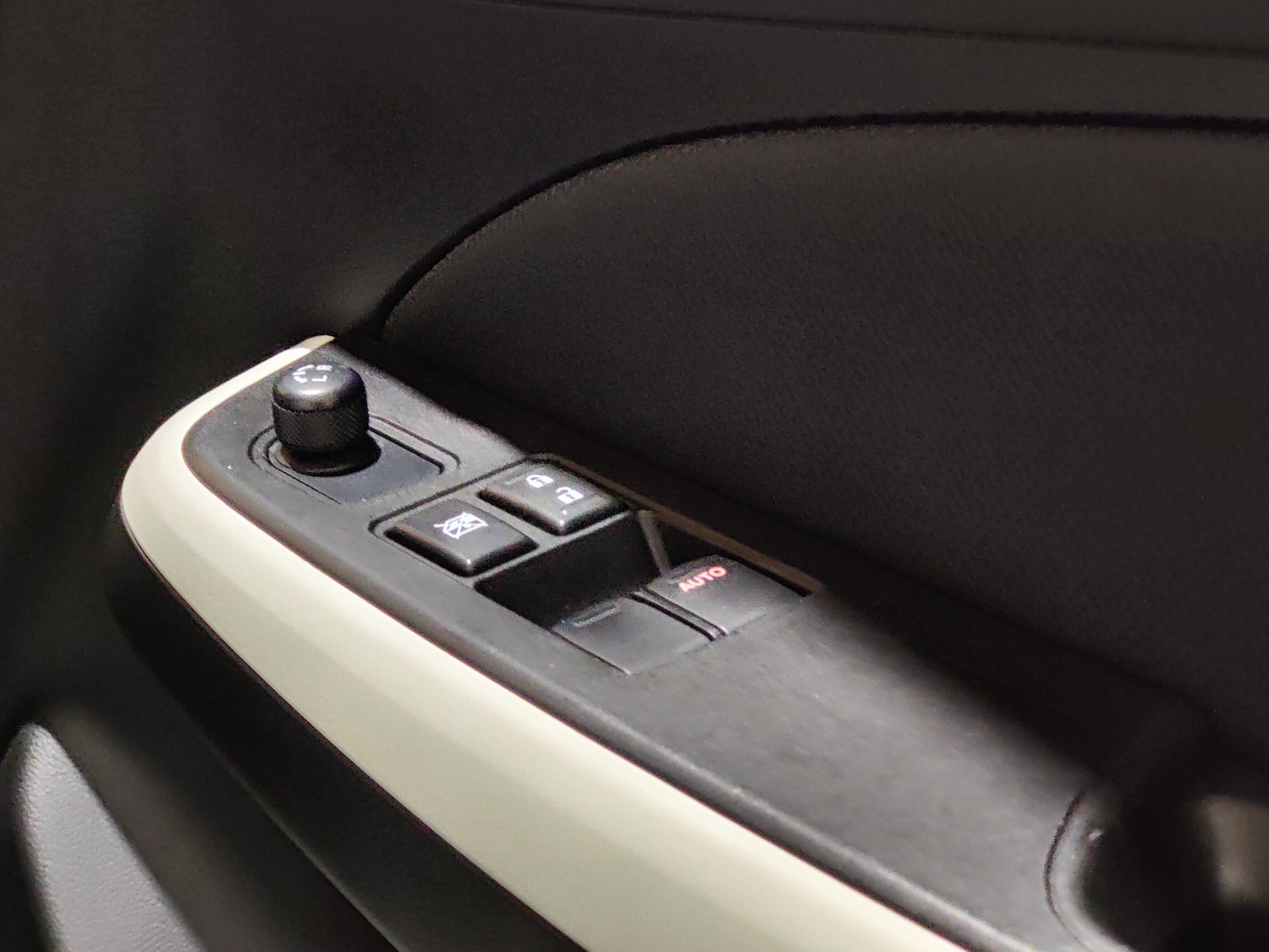 Used Suzuki Swift 2022 for sale - 76202057: Photo 36