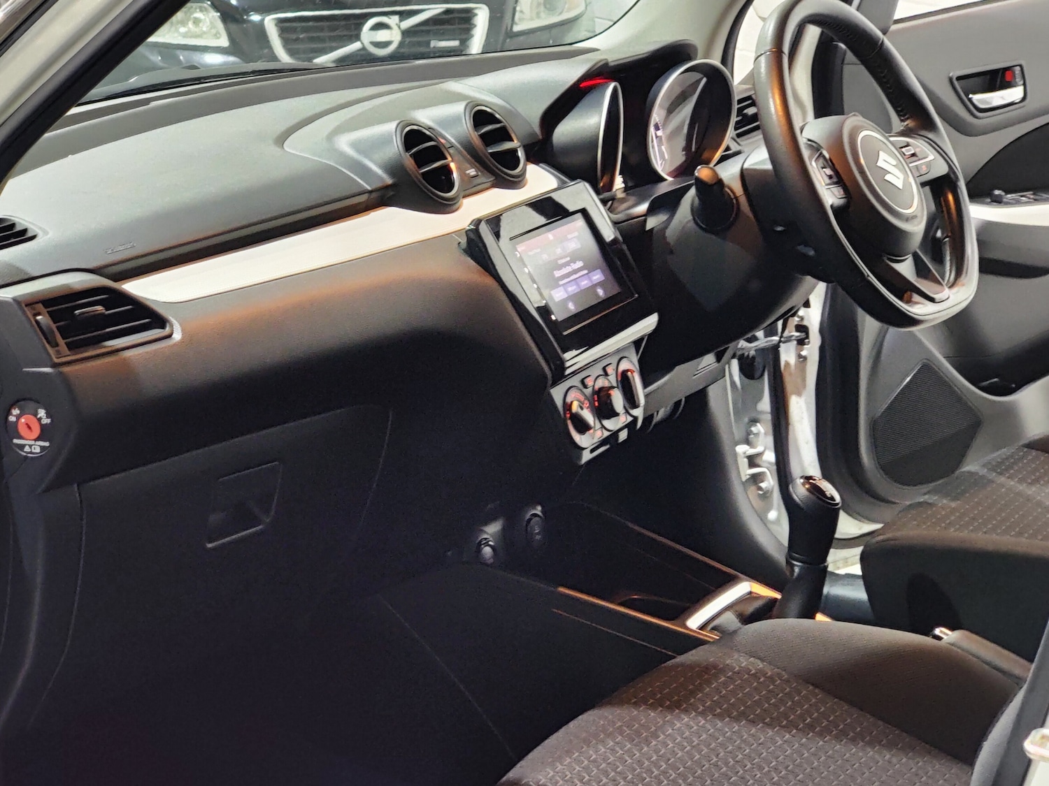 Used Suzuki Swift 2022 for sale - 76202057: Photo 4