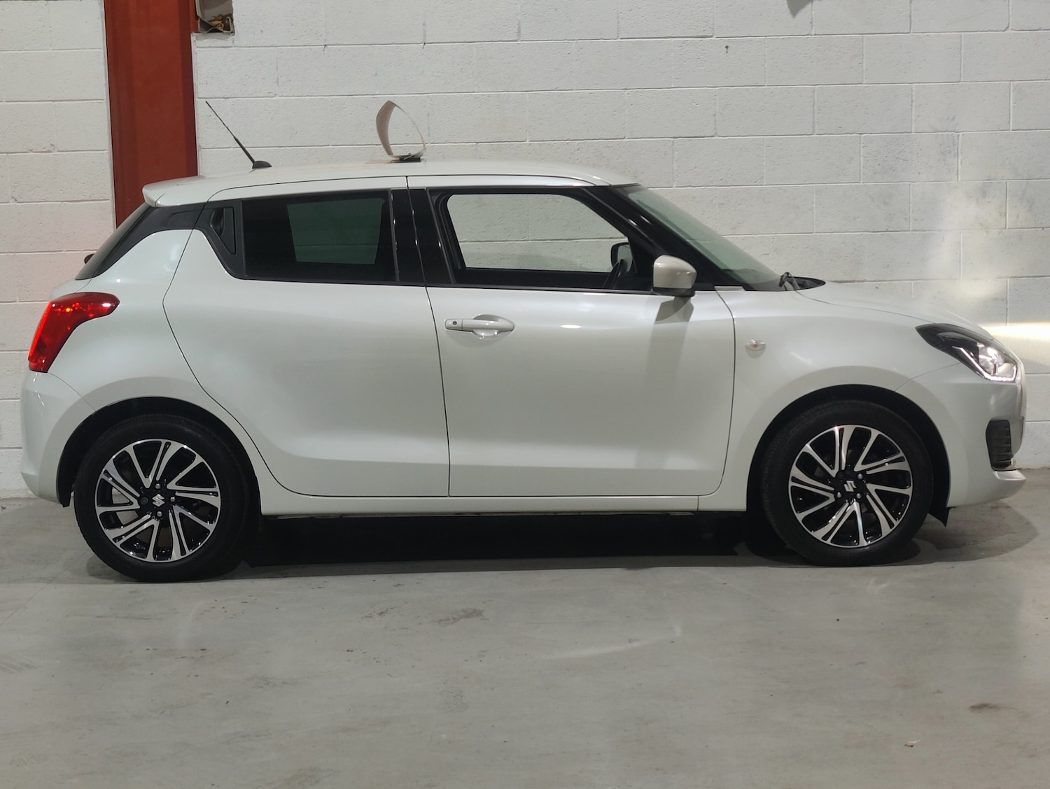 Used Suzuki Swift 2022 for sale - 76202057: Photo 59