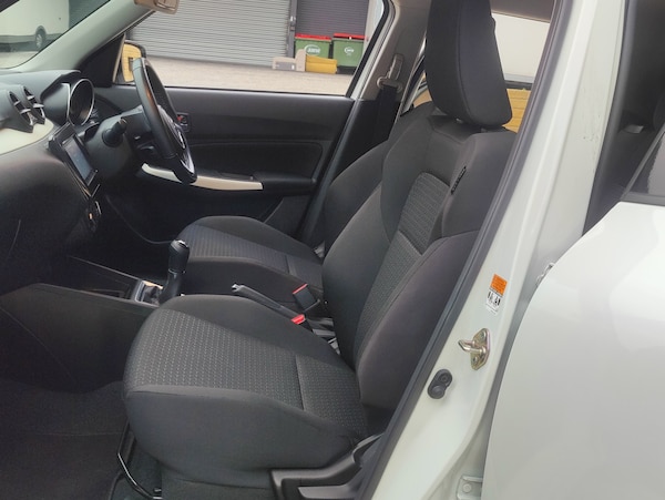 Used Suzuki Swift 2022 for sale - 76202057: Photo 5