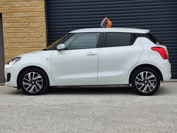 Used Suzuki Swift 2022 for sale - 76202057: Photo 7