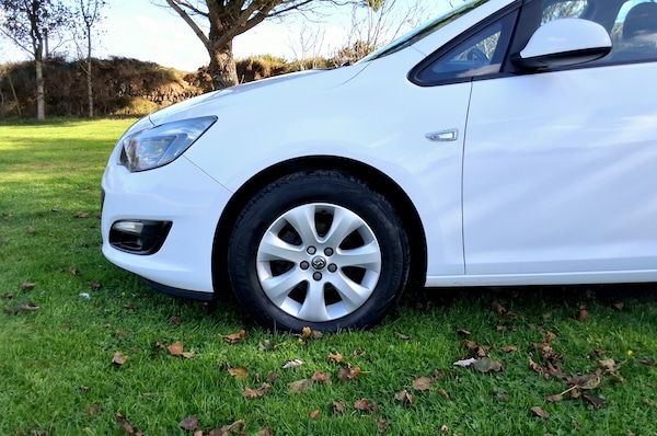 Used Vauxhall Astra 2015 for sale - 76299869: Photo 12