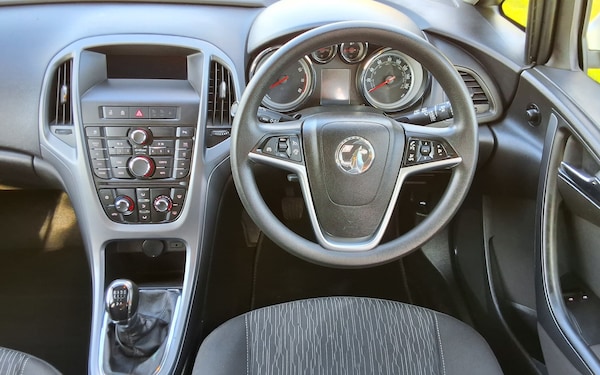 Used Vauxhall Astra 2015 for sale - 76299869: Photo 16