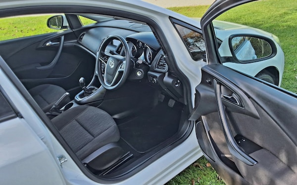 Used Vauxhall Astra 2015 for sale - 76299869: Photo 18