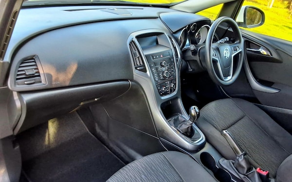 Used Vauxhall Astra 2015 for sale - 76299869: Photo 19