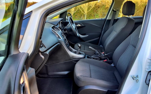 Used Vauxhall Astra 2015 for sale - 76299869: Photo 21