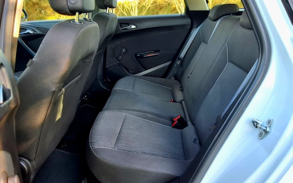 Used Vauxhall Astra 2015 for sale - 76299869: Photo 24