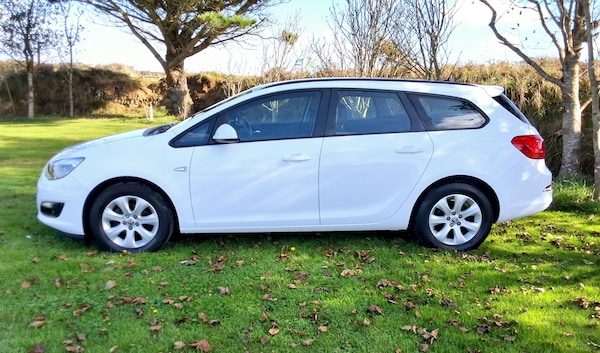 Used Vauxhall Astra 2015 for sale - 76299869: Photo 3