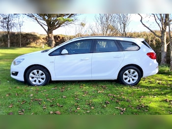 Used Vauxhall Astra 2015 for sale - 76299869: Photo 3