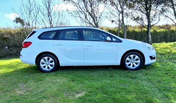 Used Vauxhall Astra 2015 for sale - 76299869: Photo 4