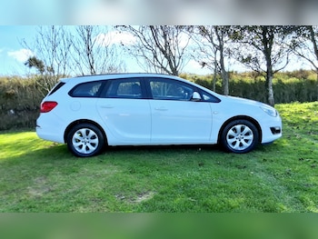 Used Vauxhall Astra 2015 for sale - 76299869: Photo 4