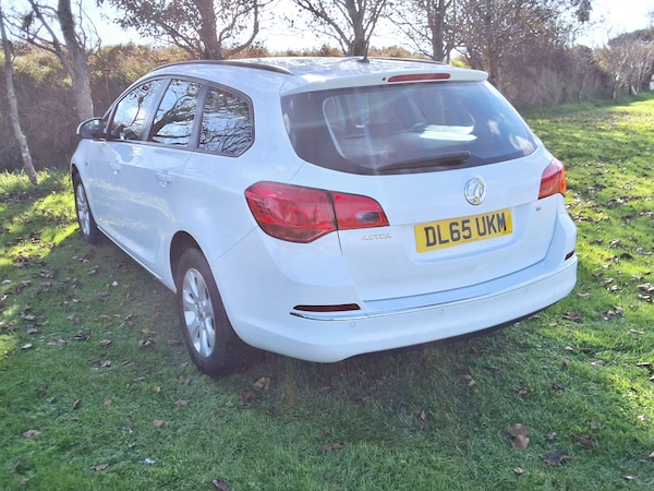 Used Vauxhall Astra 2015 for sale - 76299869: Photo 8