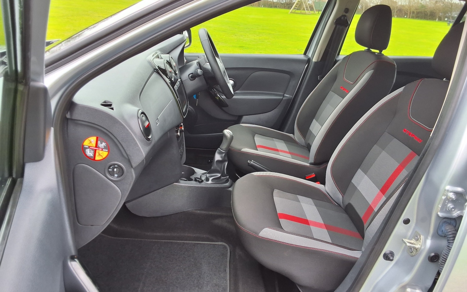 Used Dacia Sandero Stepway 2019 for sale - 76483262: Photo 25