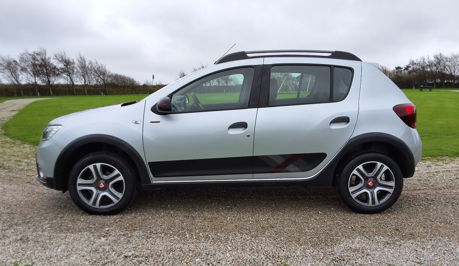 Used Dacia Sandero Stepway 2019 for sale - 76483262: Photo 3