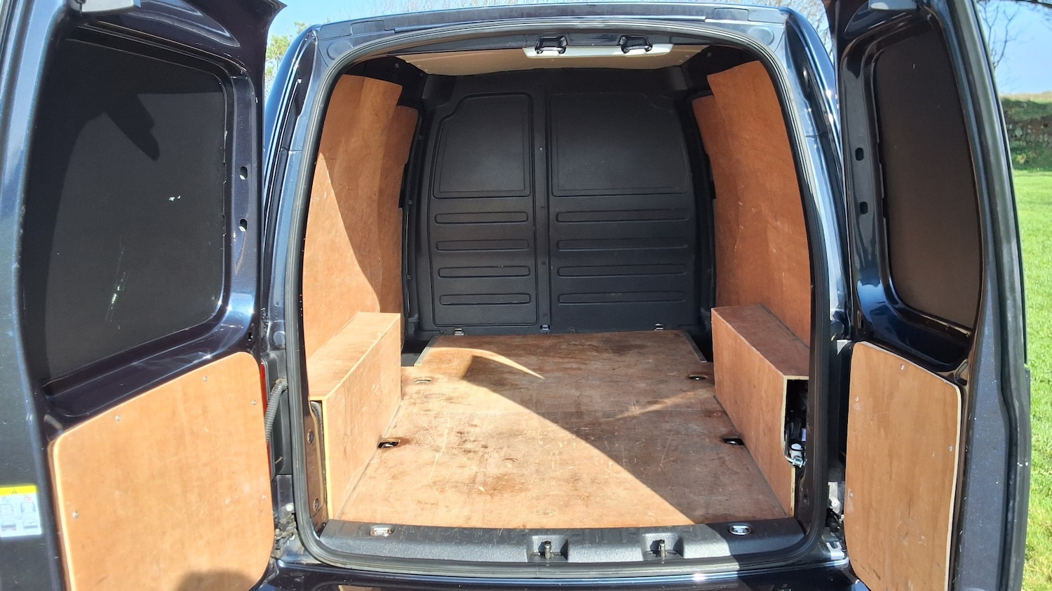 Used Volkswagen Caddy Maxi 2015 for sale - 77750302: Photo 10