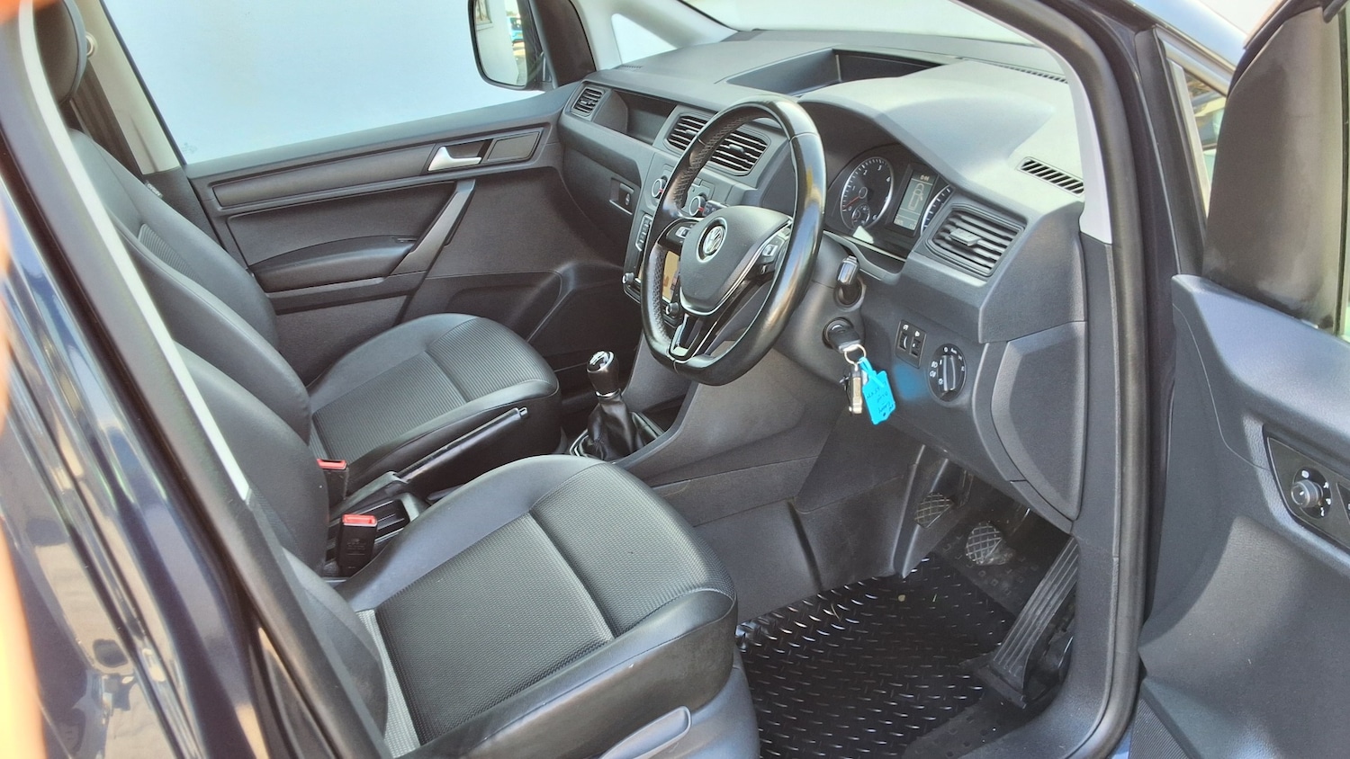 Used Volkswagen Caddy Maxi 2015 for sale - 77750302: Photo 22