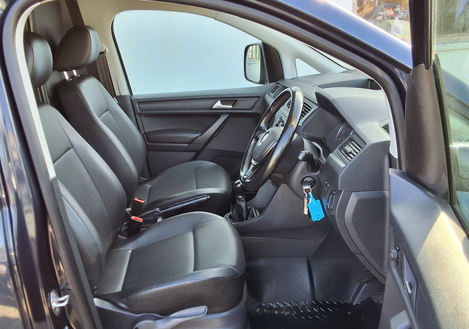 Used Volkswagen Caddy Maxi 2015 for sale - 77750302: Photo 23