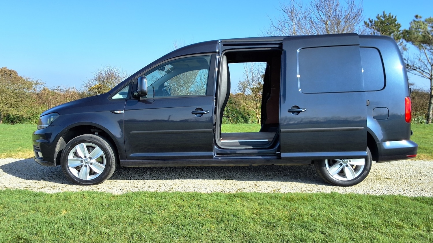 Used Volkswagen Caddy Maxi 2015 for sale - 77750302: Photo 5