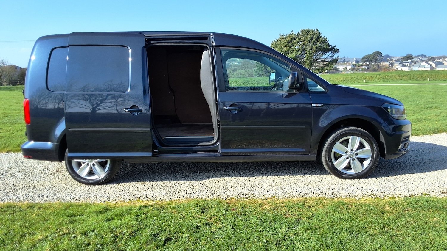 Used Volkswagen Caddy Maxi 2015 for sale - 77750302: Photo 7