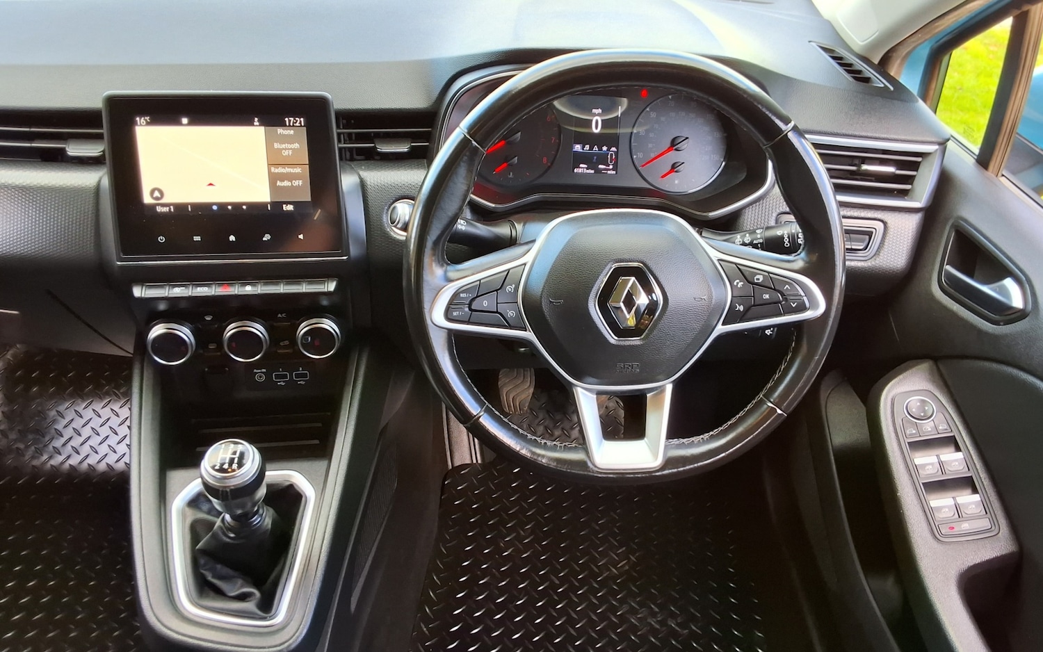 Used Renault Clio 2019 for sale - 77245321: Photo 15