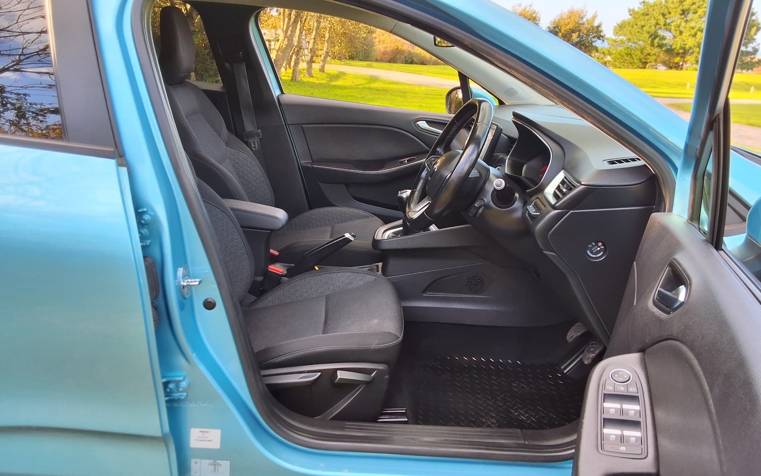 Used Renault Clio 2019 for sale - 77245321: Photo 19