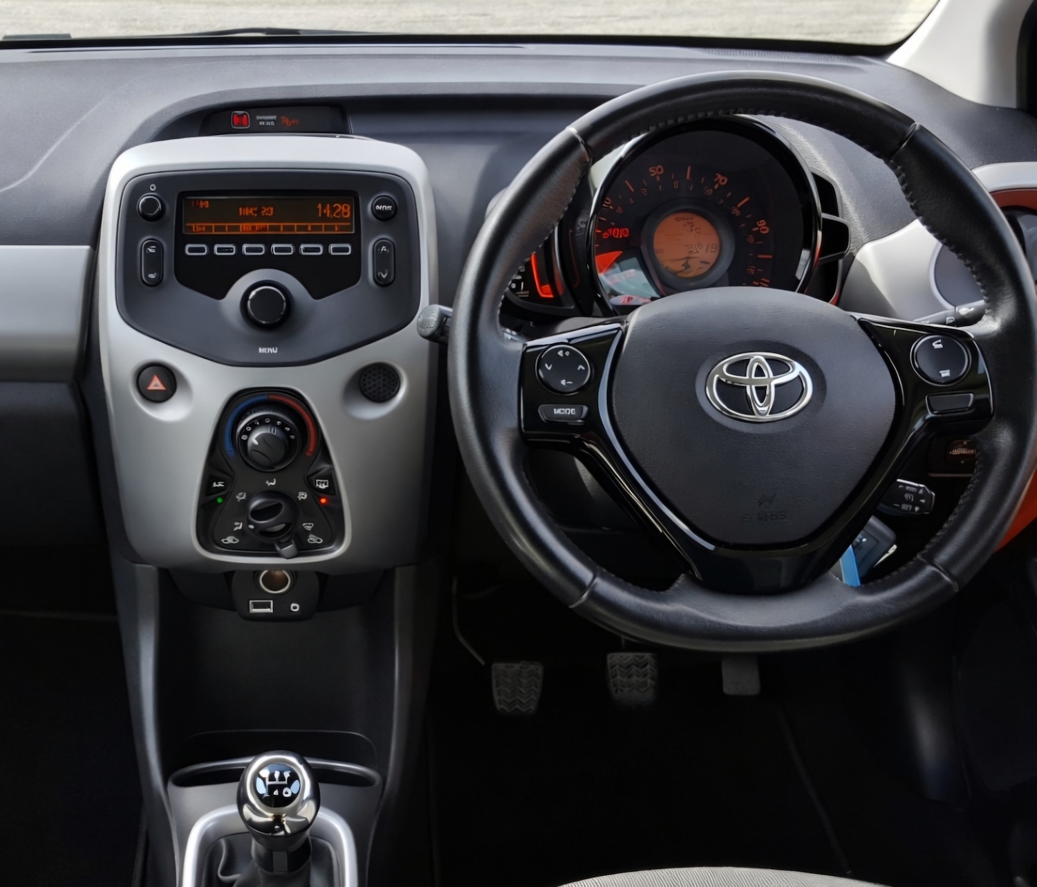 Used Toyota AYGO 2016 for sale - 78169439: Photo 11