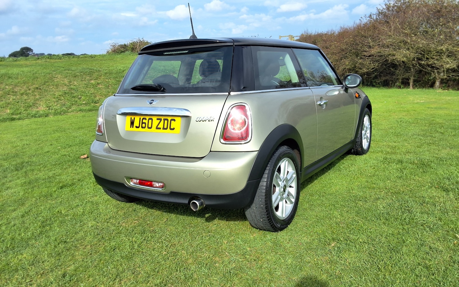 Used MINI Hatch 2010 for sale - 76143939: Photo 5