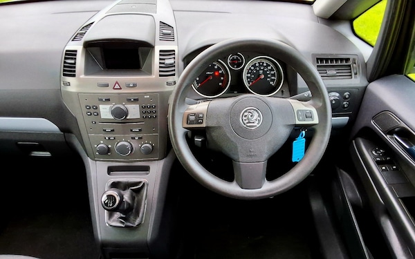 Used Vauxhall Zafira 2008 for sale - 76322142: Photo 16