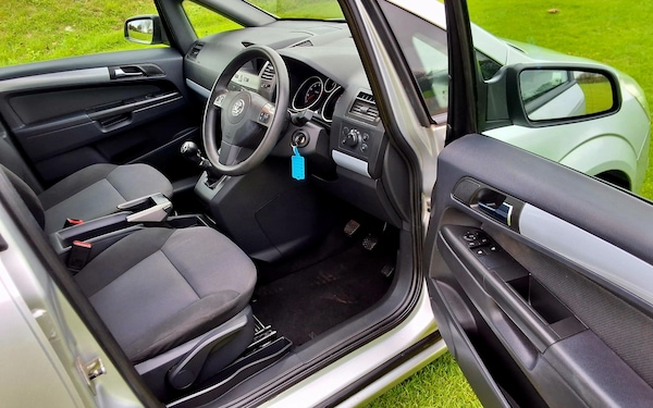 Used Vauxhall Zafira 2008 for sale - 76322142: Photo 17