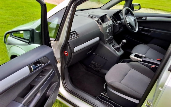 Used Vauxhall Zafira 2008 for sale - 76322142: Photo 21