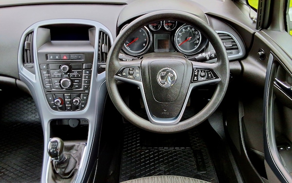 Used Vauxhall Astra 2015 for sale - 76262893: Photo 16
