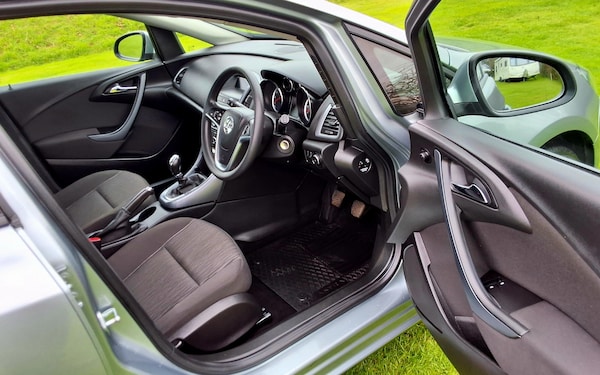 Used Vauxhall Astra 2015 for sale - 76262893: Photo 17