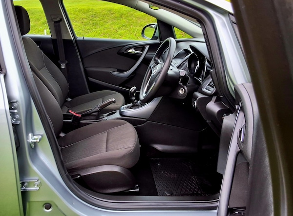 Used Vauxhall Astra 2015 for sale - 76262893: Photo 18