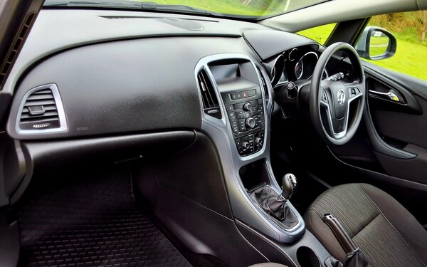 Used Vauxhall Astra 2015 for sale - 76262893: Photo 20